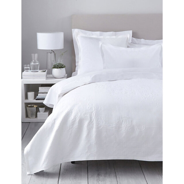 The White Company Vintage Etienne Bedspread - image 1