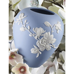 Wedgwood Magnolia Blossom Jasperware Vase 18cm - thumbnail 2