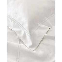 The White Company Symons Double-Row Cotton Oxford Pillowcase - thumbnail 2
