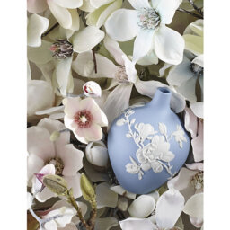 Wedgwood Magnolia Bud Jasperware Vase 14cm - thumbnail 2
