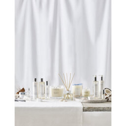 The White Company Seychelles Scented Candle 140g - thumbnail 2