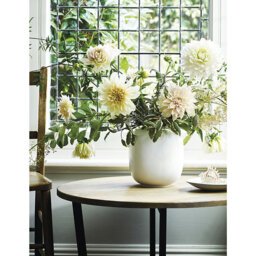 Wedgwood White Folia Rounded Vase 21cm - thumbnail 2