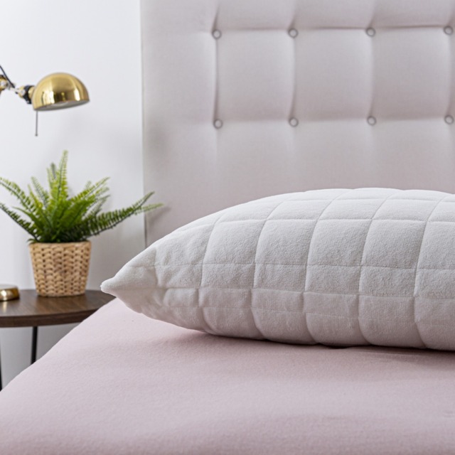 Silentnight Touch of Velvet Pillow
