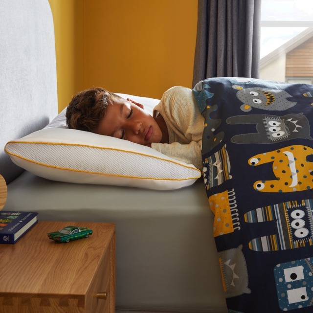 Silentnight Healthy Growth Breathable Anti-Allergy Pillow