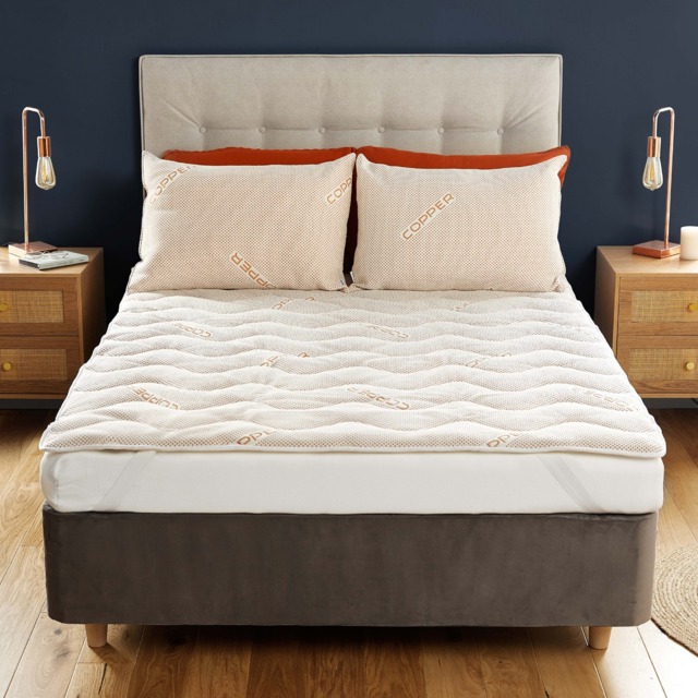 Silentnight Copper Mattress Topper - King
