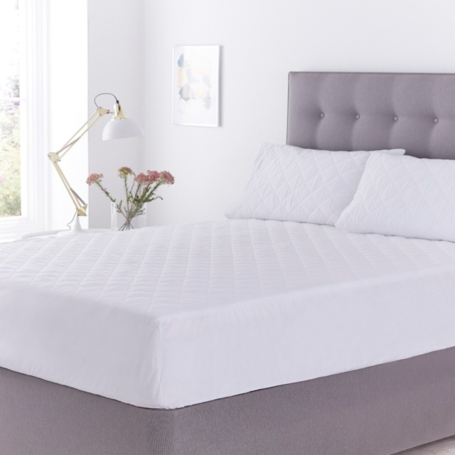 Silentnight Supersoft Waterproof Mattress Protector - Double