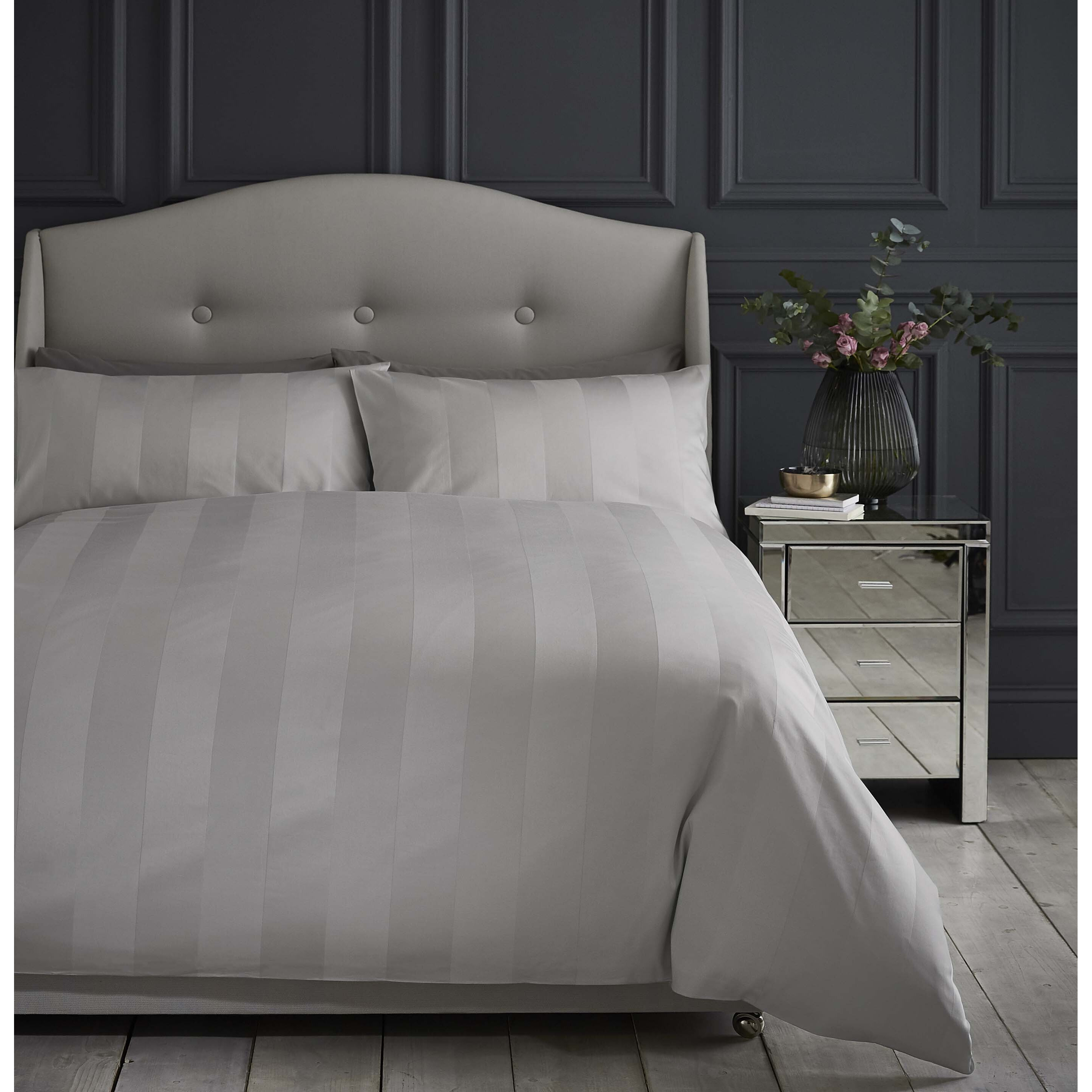 Silentnight Hotel Luxury 100% Cotton Wide Sateen Stripe Duvet Set - Silver