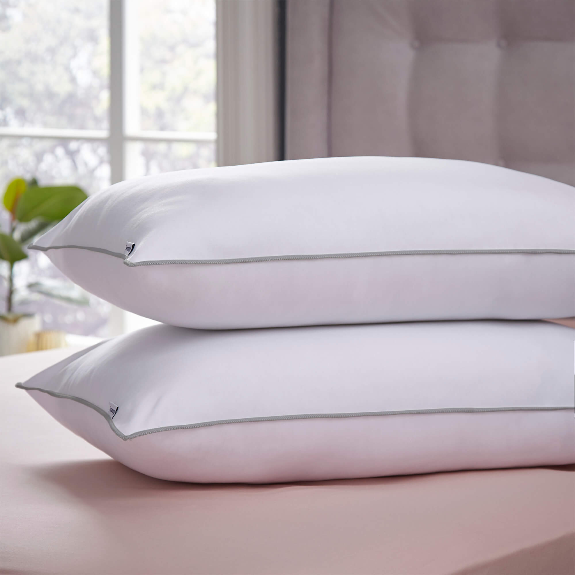 Silentnight Premium Ultrabounce Pillow Pair