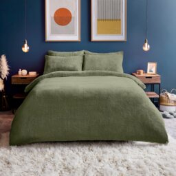Silentnight Teddy Fleece Duvet Set and Fitted Sheet Bundle