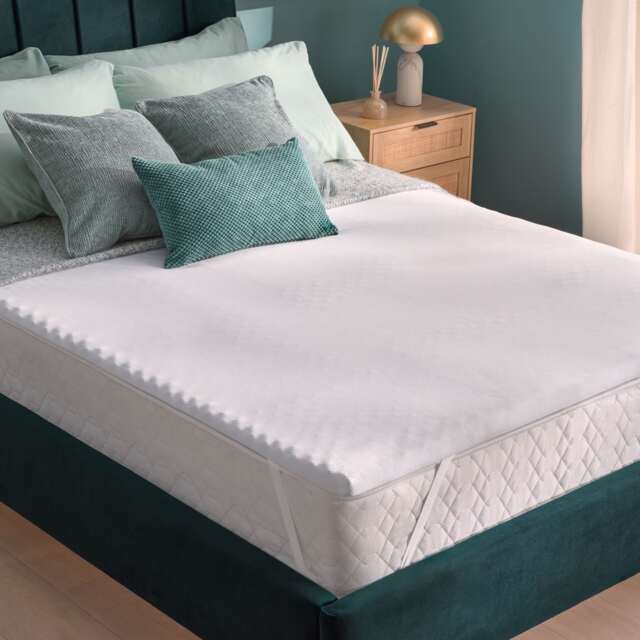 Silentnight Orthopaedic 3cm Mattress Topper - image 1