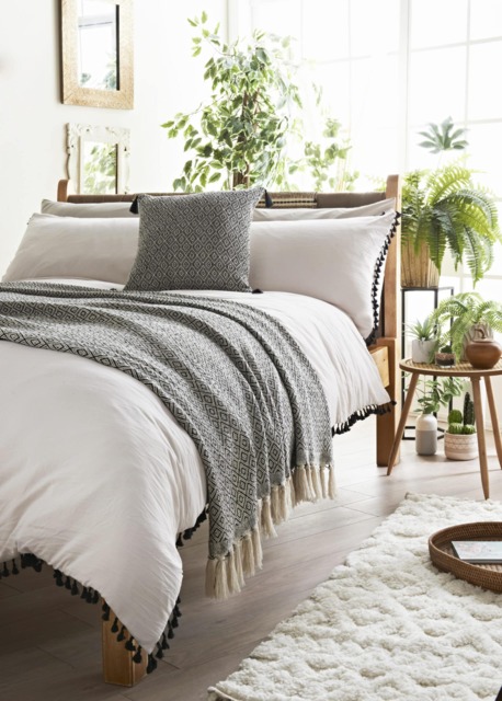 Cosmo Living by Cosmopolitan Tassel Duvet Set & Geometric Throw and Cushion Bundle - image 1