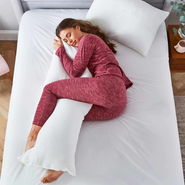 Silentnight Squishy Body Support Pillow - image 1