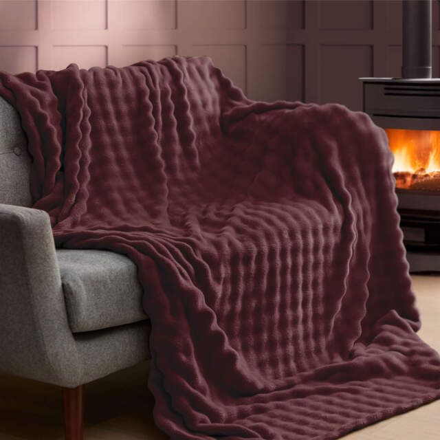 Silentnight Snugsie Bubble Fleece Giant Blanket - image 1