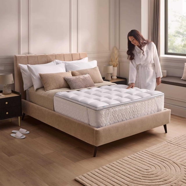 Silentnight Luxury Hotel Collection Supreme 5cm Mattress Topper - image 1