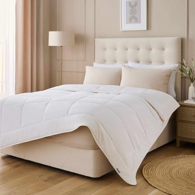 Silentnight Natural Wool Collection Lightweight Duvet - image 1