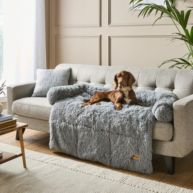 Silentnight Calming Sofa Protector Pet Bed - image 1