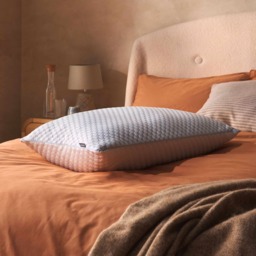 Sleepeezee All Seasons Memory Foam Pillow - thumbnail 1