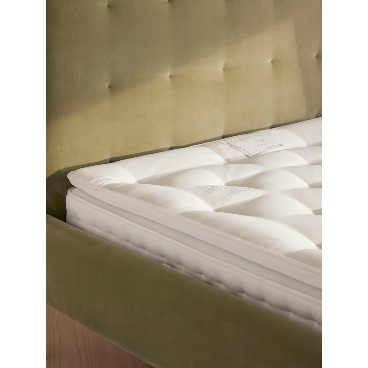 Hypnos Woolsleeper Pillow Top Mattress, UK Double (135x190cm)