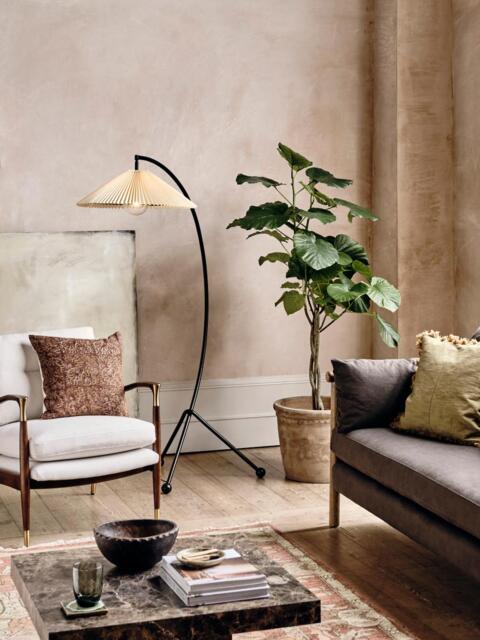 Curve Floor Lamp