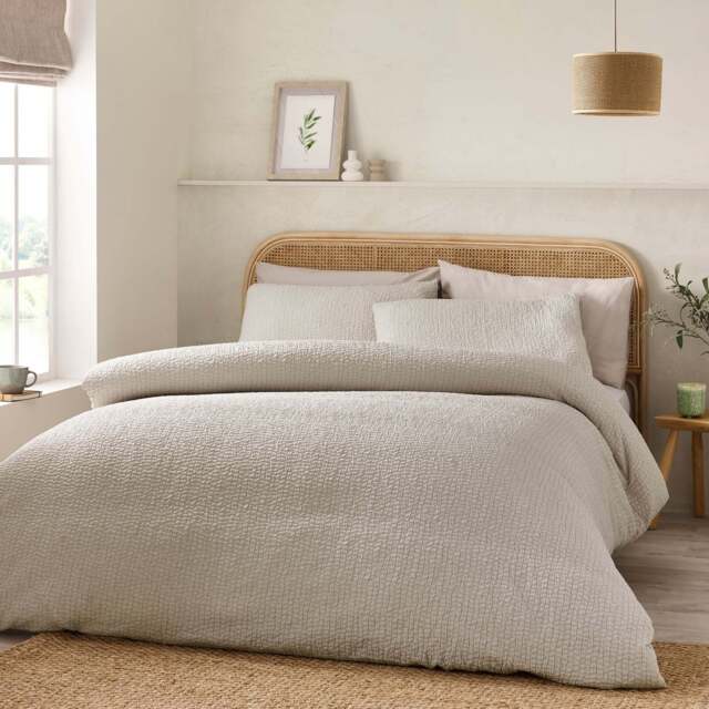 Catherine Lansfield Crinkle Seersucker Natural Duvet Set - Crinkle Seersucker Natural Duvet Set King - image 1