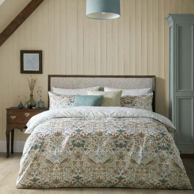 William Morris At Home Strawberry Thief Duvet Cover Set - image 1
