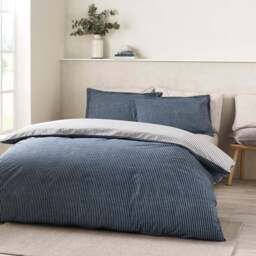 Catherine Lansfield Oxford Pinestripe Navy Duvet Set - DISC Oxford Pinestripe Navy Duvet Set Super King - thumbnail 2