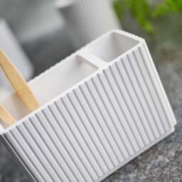 Berkeley White Toothbrush Tidy - Berkeley Toothbrush Tidy White - thumbnail 3