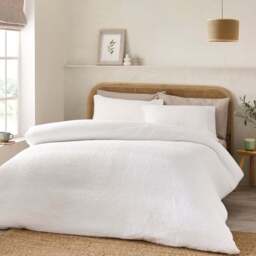 Catherine Lansfield Crinkle Seersucker White Duvet Set - Crinkle Seersucker White Duvet Set Super King