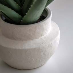 Artificial Aloe Vera In Ceramic Pot - Faux Aloe Vera in Ceramic Pot 41X46CM - thumbnail 3