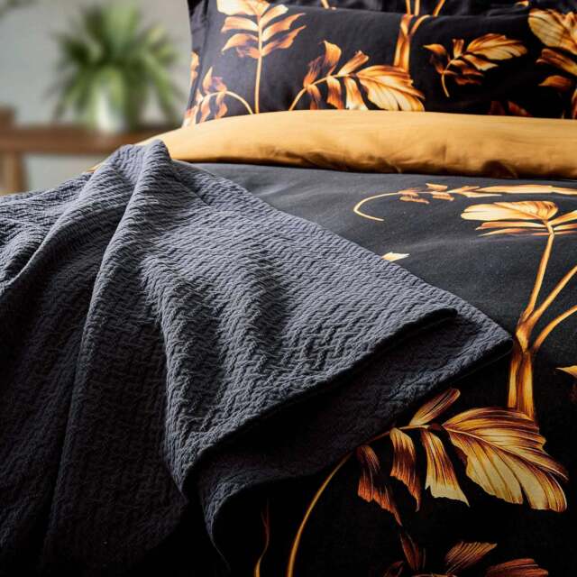 Ted Baker Diagonal T Matelasse Throw - Diagonal T Matelasse Throw Black 260X250CM - image 1