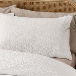 Catherine Lansfield Crinkle Seersucker White Duvet Set - Crinkle Seersucker White Duvet Set Double - thumbnail 2