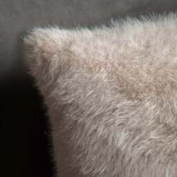 Maple Faux Fur Cream Square Cushion - Maple Faux Fur Cushion Oatmeal 50CM - thumbnail 2