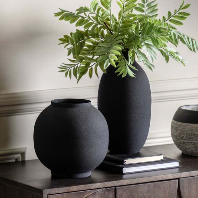 Zia Vase Black Assorted Set Of 2 - DHD Zia Vase Black 2Pk - image 1