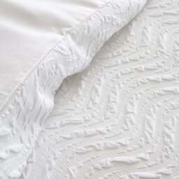 Catherine Lansfield Heatset Wave White Duvet Set - DISC Heatset Wave White Duvet Set Single - thumbnail 3
