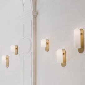 Schwung Odyssey Wall Sconce - Small - Natural Brass
