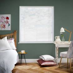 Turin 25mm Gloss White Venetian Blind - thumbnail 2