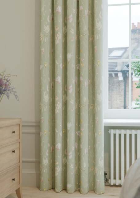 Willow Garden Meadow Curtain - image 1