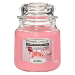 Yankee Berry Kiss Bellini Medium Jar 340g