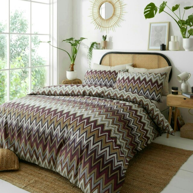 Portfolio Home Tyler Zig Zag Geometric Bedding Duvet Cover Set Purple Super King