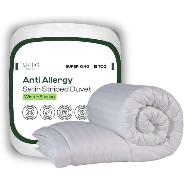 MHG Living 15 Tog Winter Striped Duvet Anti-Allergy Hypoallergenic Hollowfibre Quilt White Super King