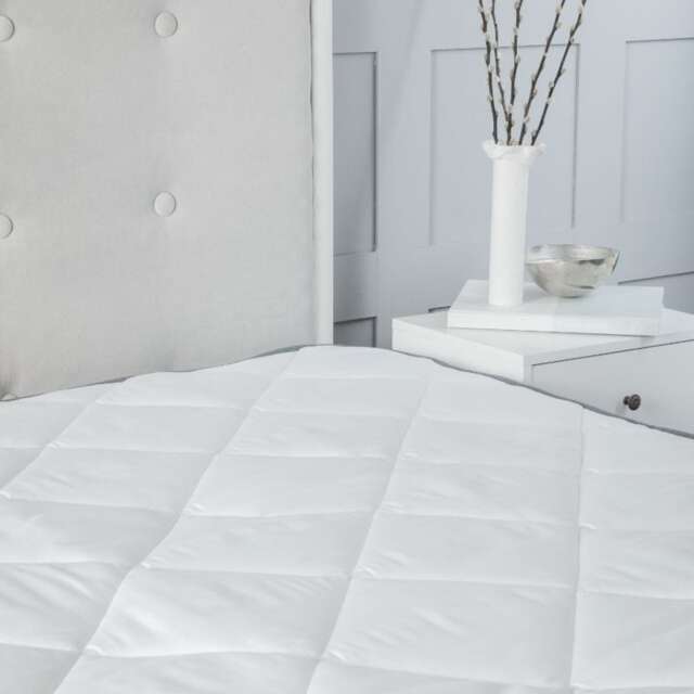 2.5CM Microfibre Soft Touch 1 Inch Mattress Topper White Single
