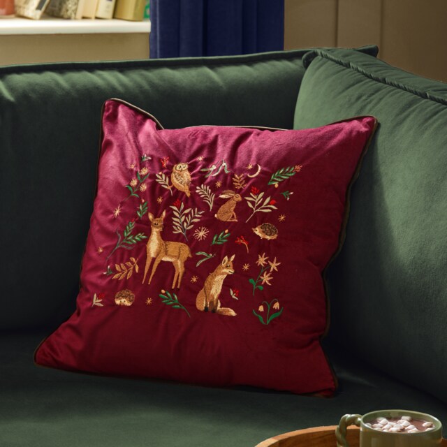 Furn Berry Woods Velvet Cushion