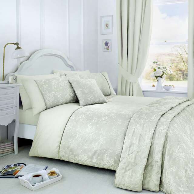 D & D Jasmine Duvet Cover Set Green