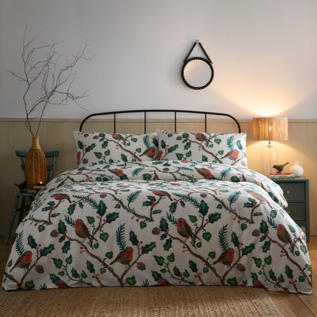 Dalby Robins Holly Soft Easy Care Bed Linen Bedding Duvet Cover Quilt Set With Pillow Cases Blue Double