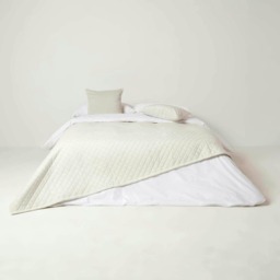 Homescapes Diamond Quilted Cream Velvet Bed Throw - 150 x 200 cm