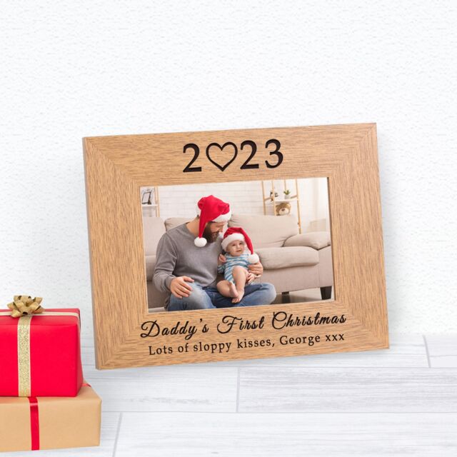 Personalised Daddy's First Christmas Wood Picture Frame 7x5 for Dad
