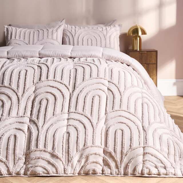 OHS Tufted Arches Coverless 7.5 TOG Duvet Set Pillowcase Quilted Cover Cream Stone Double