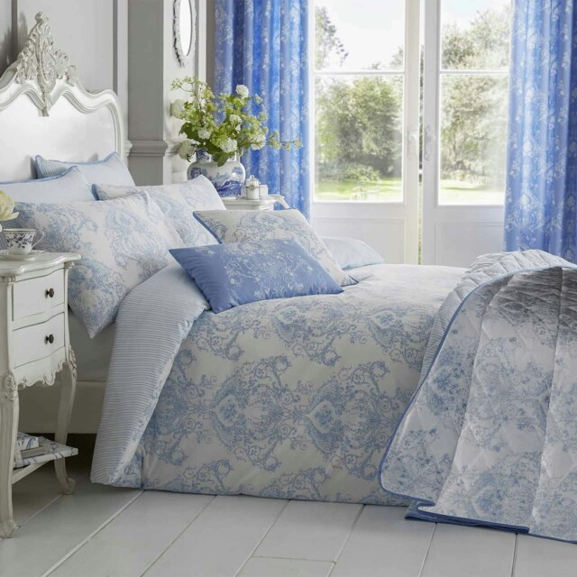 Homescapes French Toile Patterned Duvet Cover Set, Super King Blue