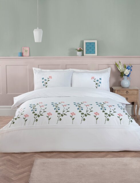 Gardenia Floral Polycotton Duvet Cover Set with Pillowcase Multi Super King
