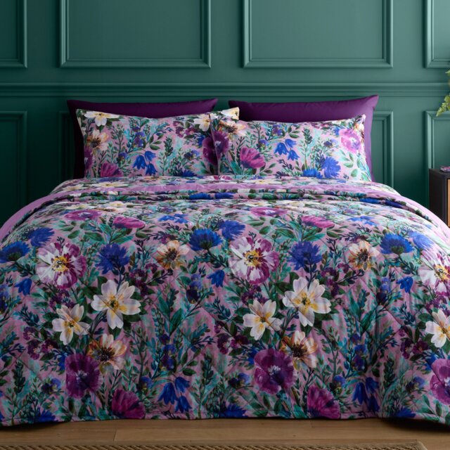 Portfolio Home Ophelia Floral Purple Quilted Quilted Throwover Bed Throw Blanket 200x230cm Purple